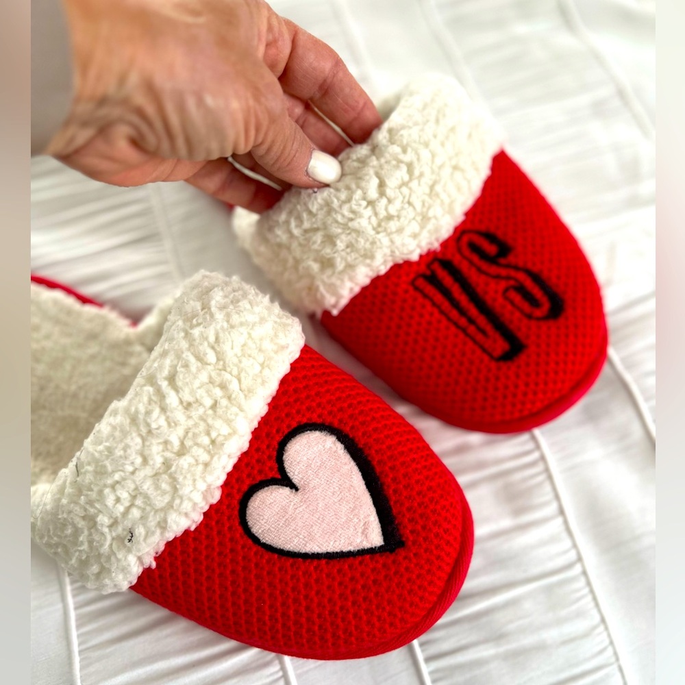 Victoria’s Secret Woman’s Slippers